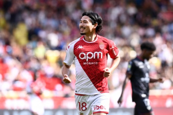 南野拓实已成为法甲历史上得分  最多的日本球员,共打入18球