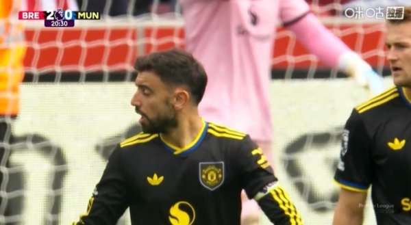 曼联跟队:照这样下去要重演0-4了,B费和达洛特竟公然发生争执