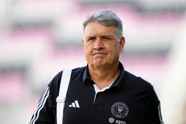 记者:洛杉矶FC有意邀请马蒂诺执教,他曾赢得常规赛+季后赛第一名